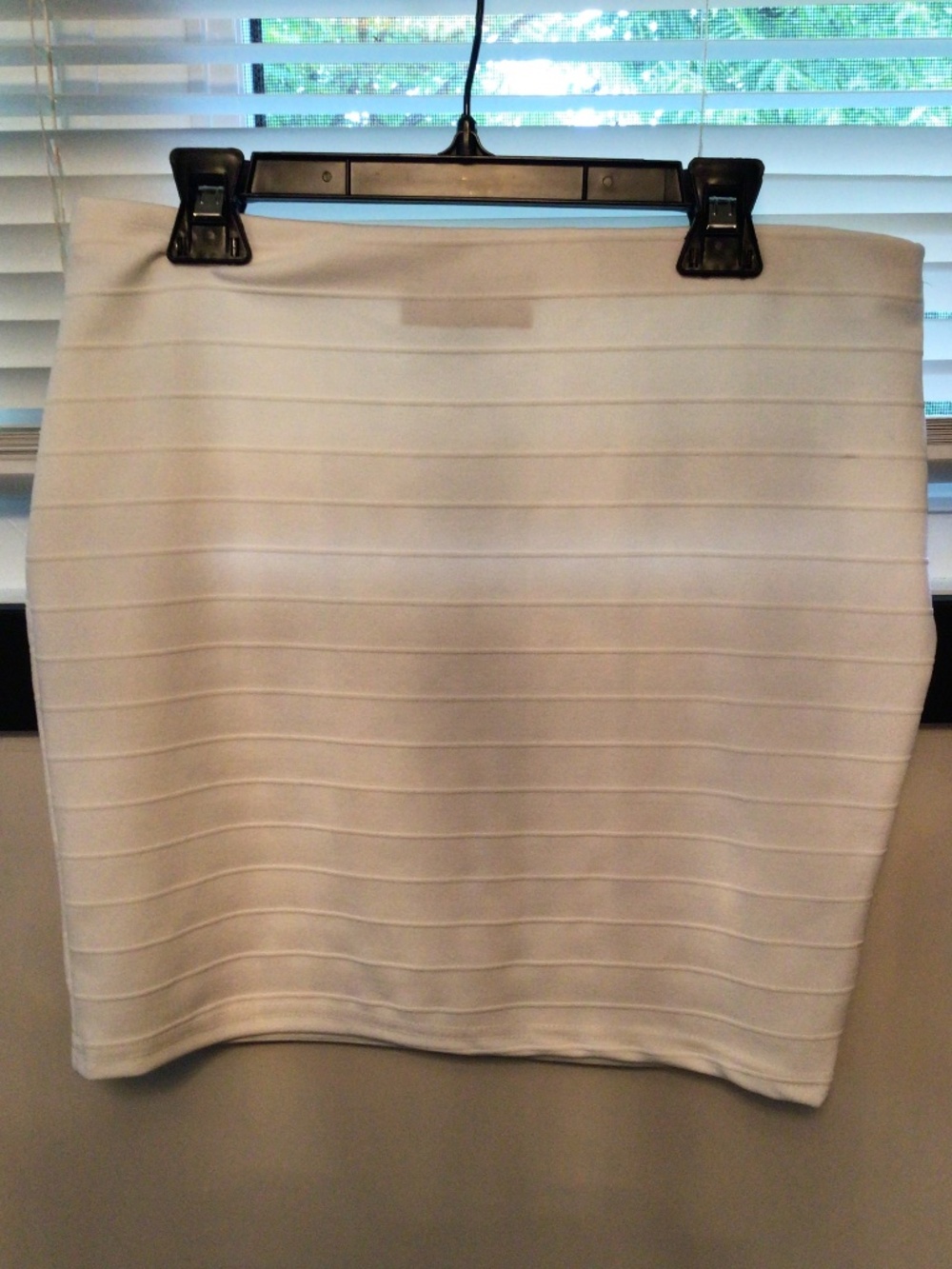 5/$25.00 Women’s Lily Morgan white mini skirt size xs/16” waist